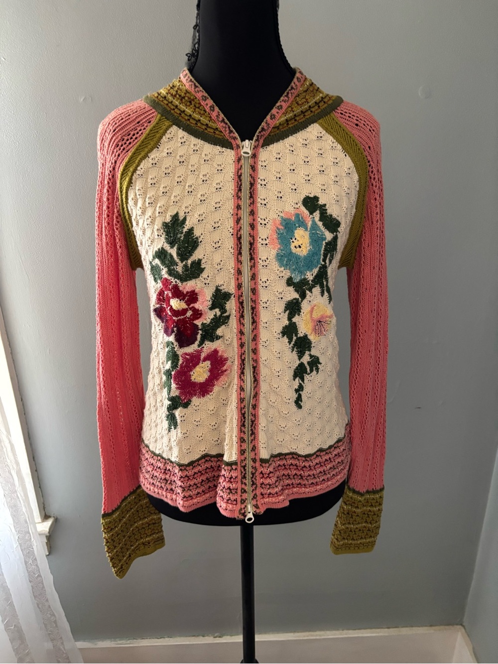 IVKO womens 36 US S full zip cardigan sweater floral boho hippie embroidered
